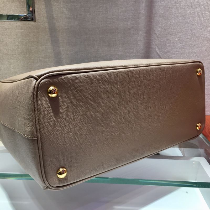 Pra*a top handle bags